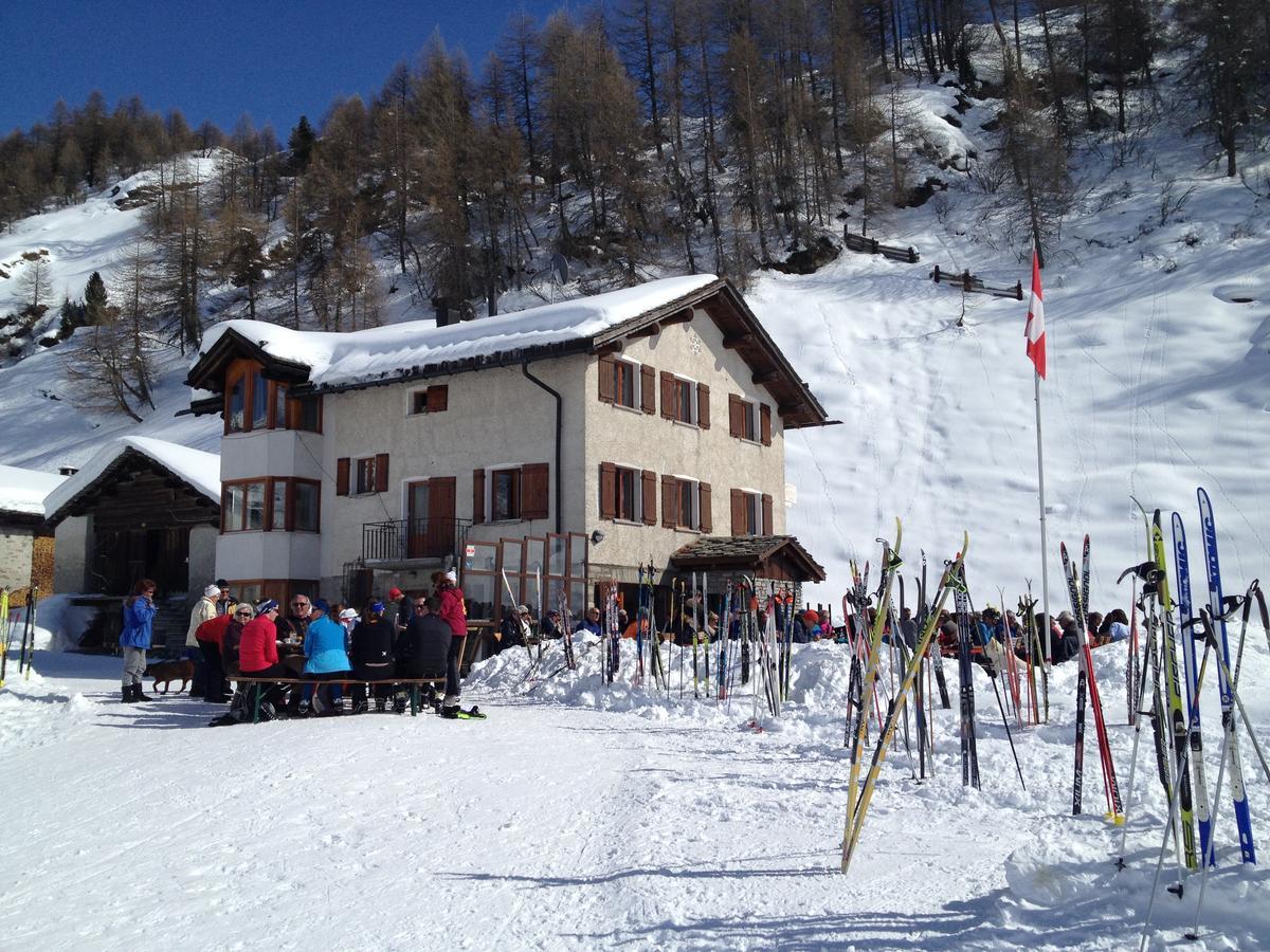 Hotel Ristorante Lagrev Maloja Exterior foto